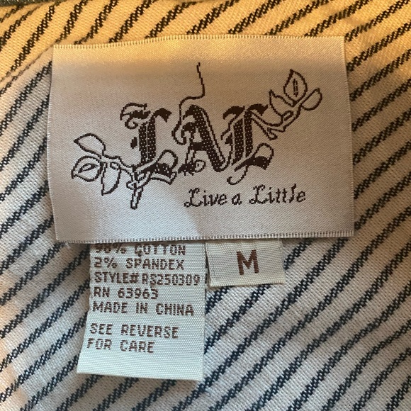 Cute Jacket by Live a Little - Picture 4 of 5